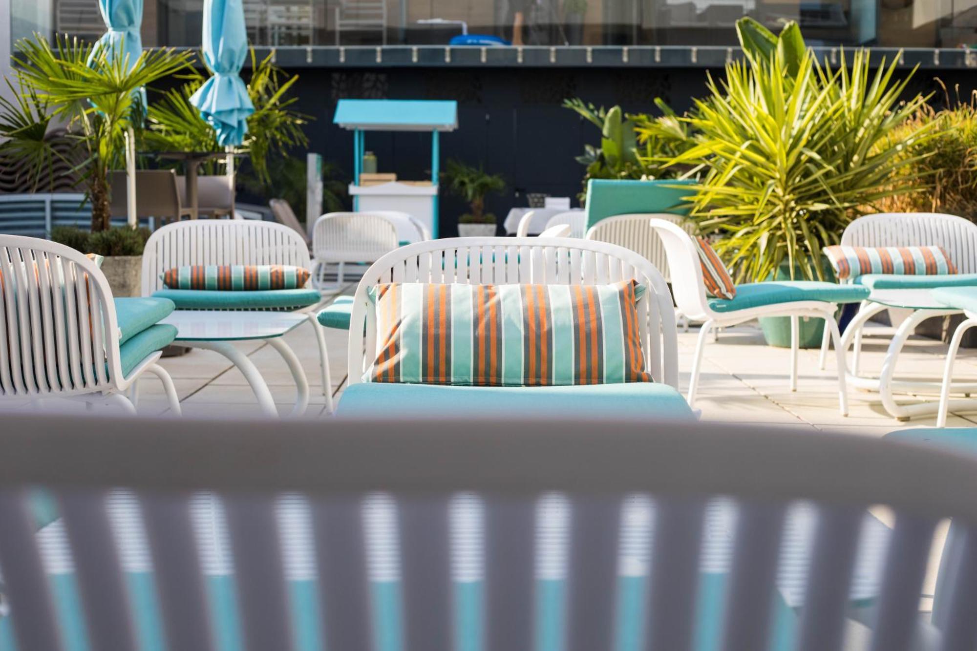 Sunset Resort - Lakeside Apartment Fonyod Bagian luar foto